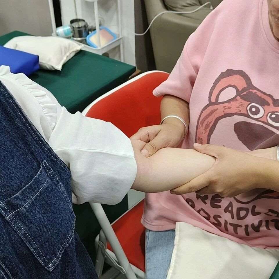 广州婴儿推拿培训选润贤中医学堂：三甲医师辨证诊断 + 专业婴护教学，14 项中医技术超值学