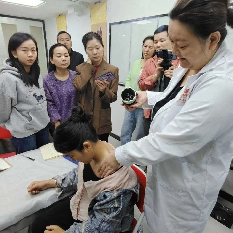正规渠道小儿推拿师证报考机构选择指南：润贤中医学堂，适配在职 / 零基础 / 高通过*多场景需求