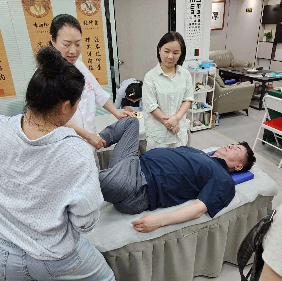 权威解析：广州学习推拿按摩平台的专业选择指南｜润贤中医学堂