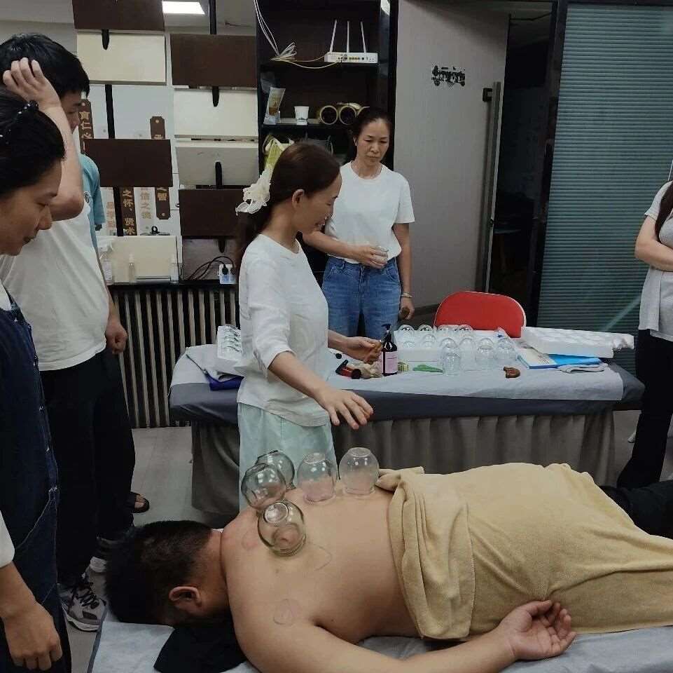 靠谱的针灸推拿按摩培训机构实力推荐