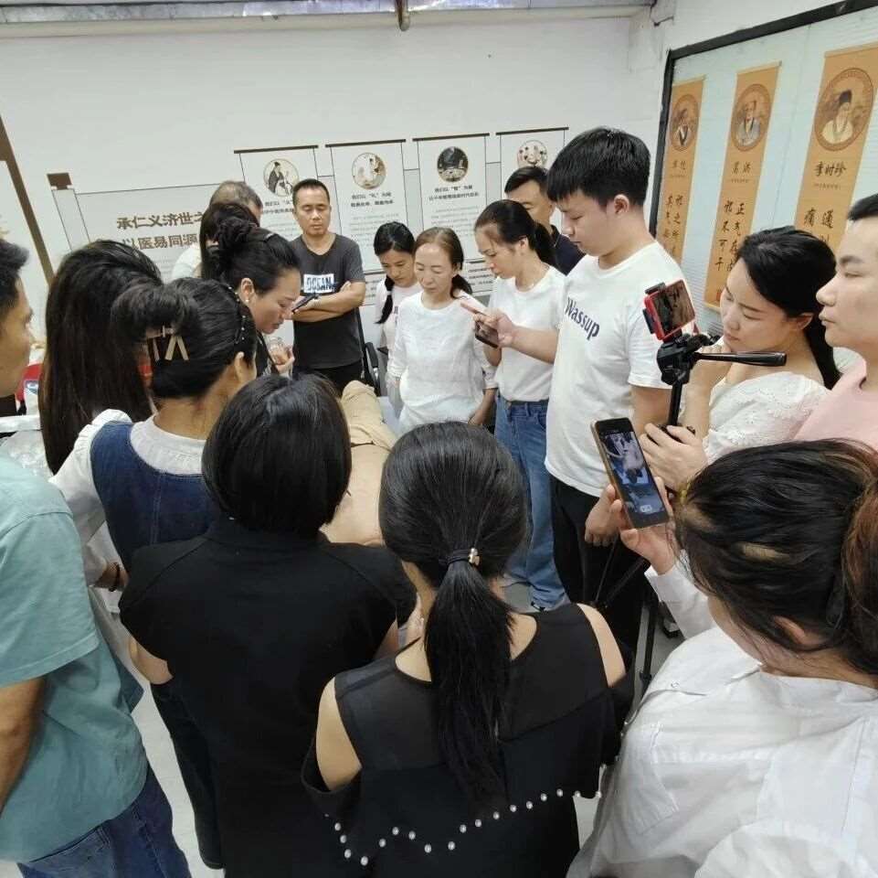 零基础可以学慢病中医调理开店赚钱吗？2026广州真实择校测评